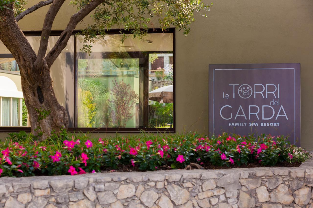 Le Torri Del Garda Familyspa Resort Torri Del Benaco Luaran gambar