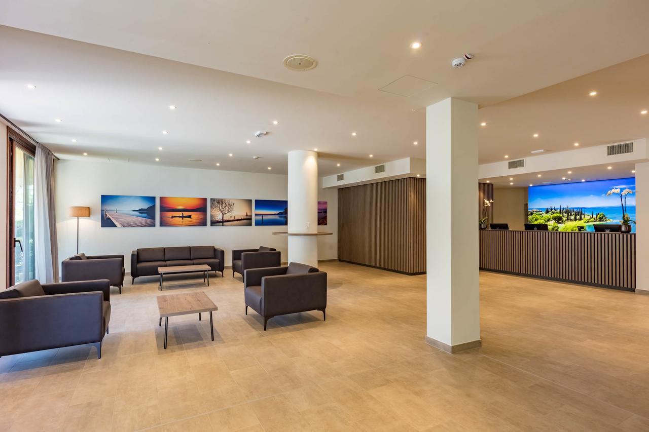 Le Torri Del Garda Familyspa Resort Torri Del Benaco Luaran gambar