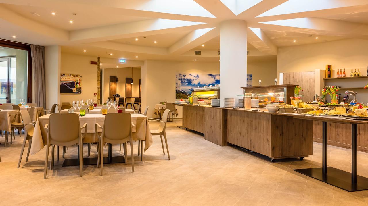 Le Torri Del Garda Familyspa Resort Torri Del Benaco Luaran gambar