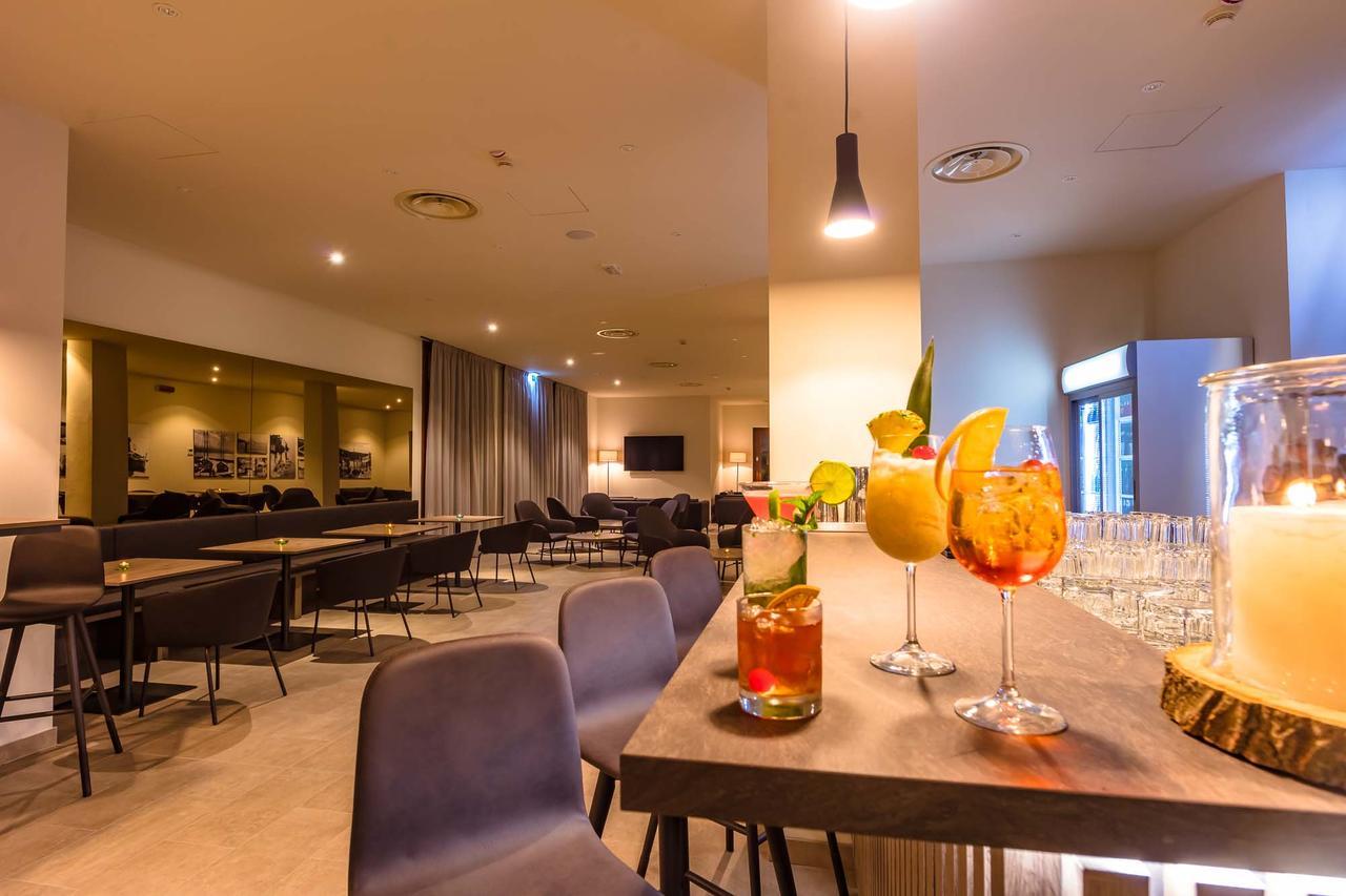 Le Torri Del Garda Familyspa Resort Torri Del Benaco Luaran gambar
